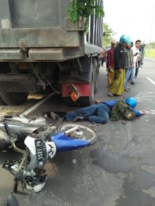 Akibat Seruduk Dump Truk, anggota TNI Ini Tewas