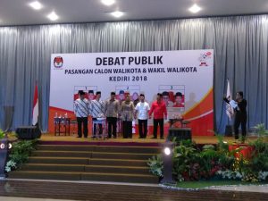 Debat Publik Pilwali Kota Kediri Sebagai Pertimbangan Hak Pilih Masyarakat