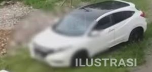 Diduga Mesum Didalam Mobil,Pasangan Bukan Pasutri Diamankan