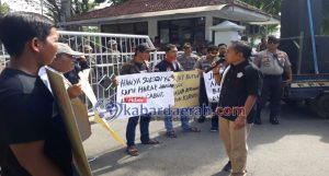 Subsidi LPG Dicabut Ormas di Kediri Demo