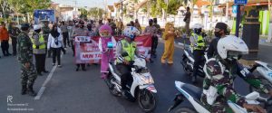 TNI Polri Bagikan Masker Gratis Kepada Masyarakat