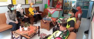 Cegah Covid-19, Babinsa Kodim 0802/Ponorogo Hadiri Pemeriksaan Persiapan Pembelajaran Tatap Muka