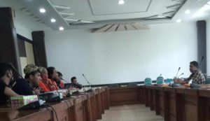 Melihat Nasib Sepak Bola Persekabpas Mati Suri, Perwakilan Sakera Wadul Ke DPRD Kabupaten Pasuruan