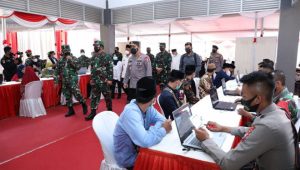 Panglima TNI : Sinergitas Ulama, Kyai dan Forkopimda Edukasi Pentingnya Protokol Kesehatan Covid 19 Kepada Masyarakat