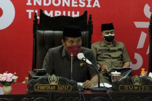 DPRD Kabupaten Blitar Sampaikan Pandangan Umum Fraksi-Fraksi Terhadap Ranperda Tentang Perubahan APBD Kabupaten Blitar Tahun Anggaran 2021