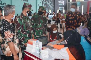 Vaksin Dosis 2 Bagi Para Pelajar di SMAN 1 Nganjuk