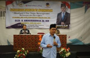 Sosialiasi 4 Pilar Kebangsaan, Aminurokhman Bersama Tokoh Masyarakat Dan Struktural Partai Nasdem Kota Pasuruan.