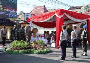 Polres Blitar Kota Gelar Apel Gelar Pasukan Operasi Ketupat Semeru 2022.
