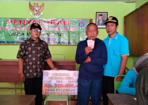 Pemdes Pulerejo Kecamatan Bakung Salurkan BLT Tahap Lima Bulan Mei Tahun 2022.
