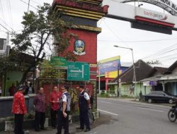 Sekda Kota Blitar Tinjau Rencana Peluasan Jalan Lengkung di Pakunden.