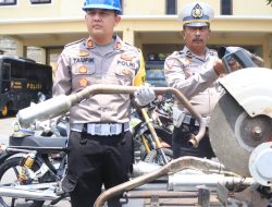Polres Blitar Kota Amankan 42 Motor Knalpot Brong Dalam Razia Balap Liar.