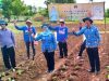 Dorong Pertumbuhan Pertanian Lokal Bupati Blitar Rini Syarifah Hadiri Penanaman Tembakau di Bendosari