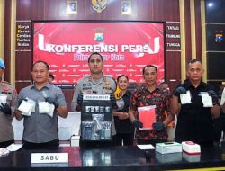 Polres Blitar Kota Ringkus Pengedar Narkoba dan Pencuri Motor dalam Waktu Bersamaan